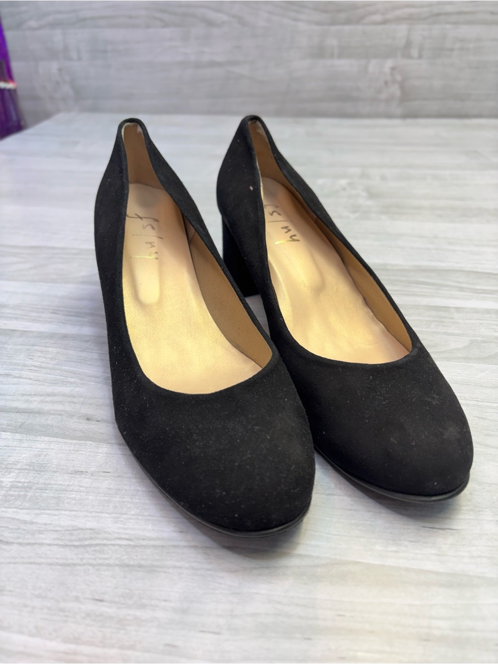 French Sole Black Suede Classic Round-Toe Pumps Size 11
